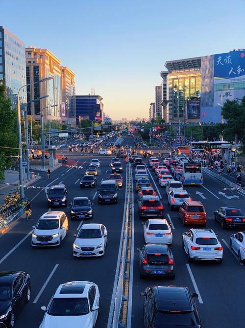 标牌邑买公户车牌价格2025年行情及避坑指南